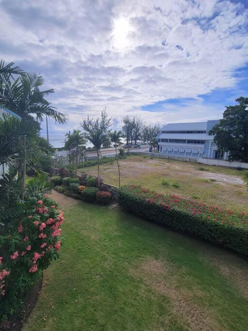 24 Maple Gardens Apartment Bridgetown Ngoại thất bức ảnh